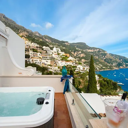 Francesco Luxury Gæstehus 4*