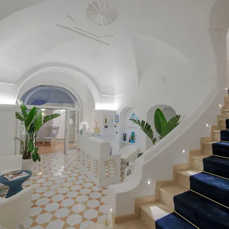 招待所 Francesco Luxury 4*